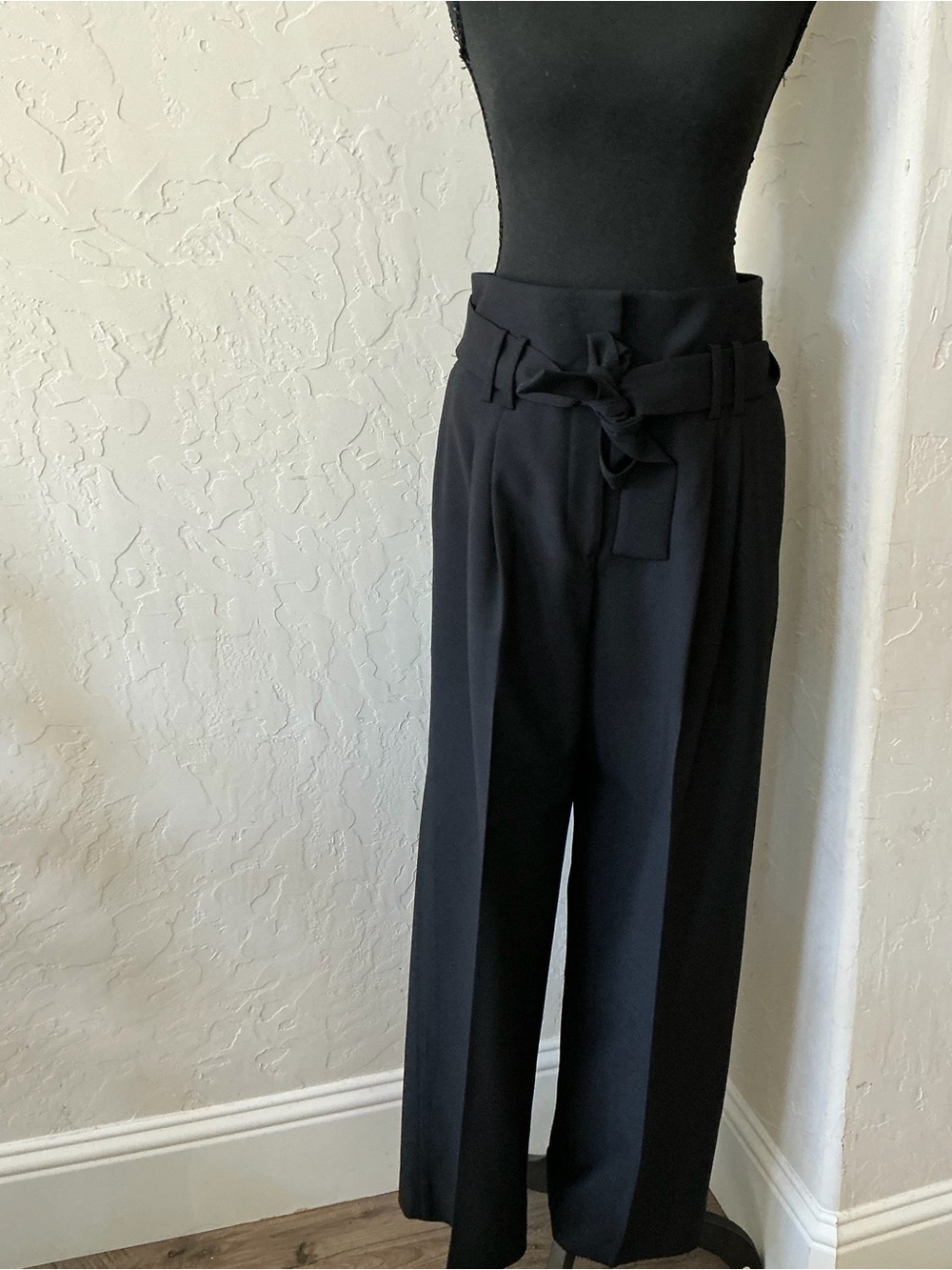 Elie Tahari Black Wide-Leg High-Waist Tie-Belt Pants